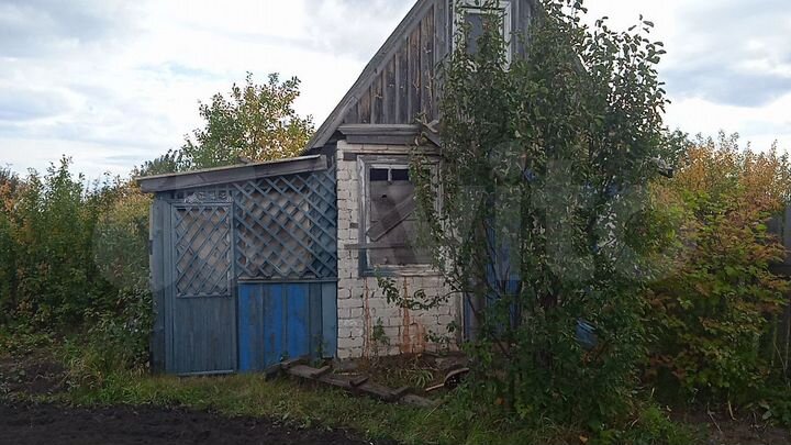 Дача 20 м² на участке 5 сот.