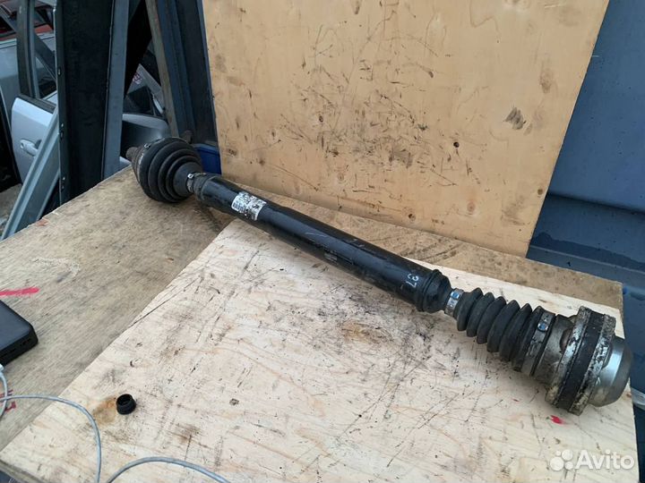 Привод в сборе передний правый golf 6 Jetta Touran