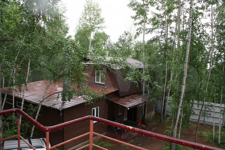 Дом 180 м² на участке 30 сот.
