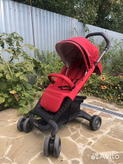 Прогулочная коляска Nuna