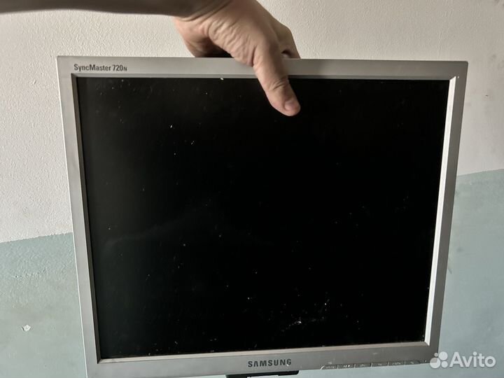 Монитор Samsung