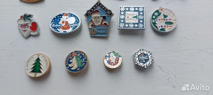Значки с новым годом
