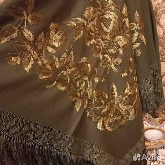 Старинный большой платок,более 200 лет