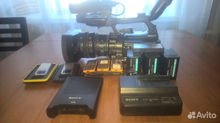 Видеокамера профессиональная 