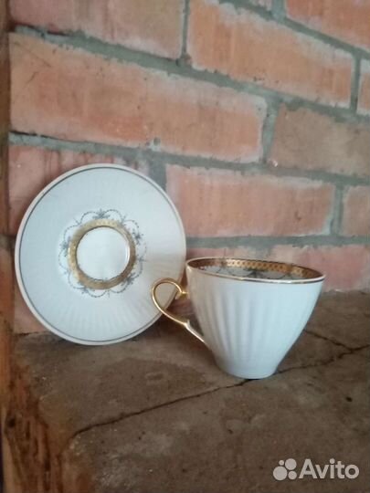 Чайник и сахарница молочник и чайная пара