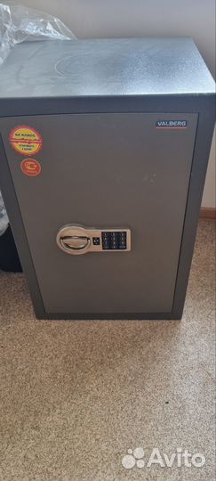 Сейф для денег и документов