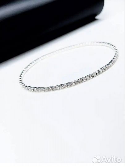 Браслет со стразами