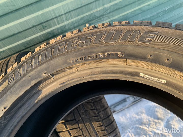 Bridgestone Blizzak Revo GZ 225/55 R17 97Q