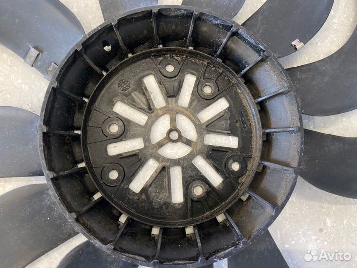 Вентилятор охлаждения радиатора Jaguar Xe X760 2.0