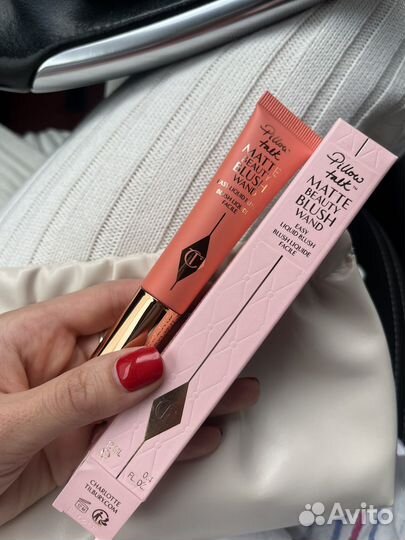 Charlotte tilbury румяна