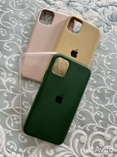Чехол на iPhone 11