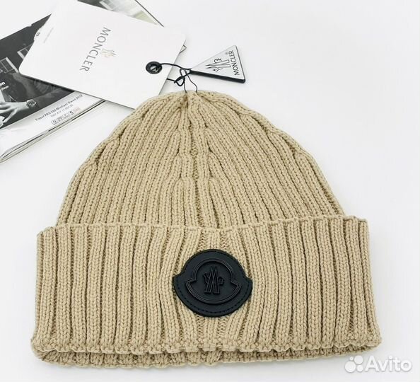 Вязаная шапка мужская moncler