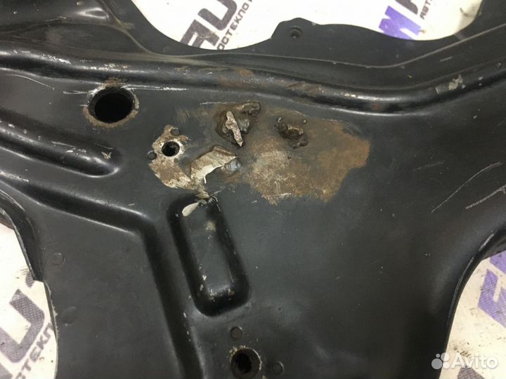 Балка подмоторная Фольксваген Бора