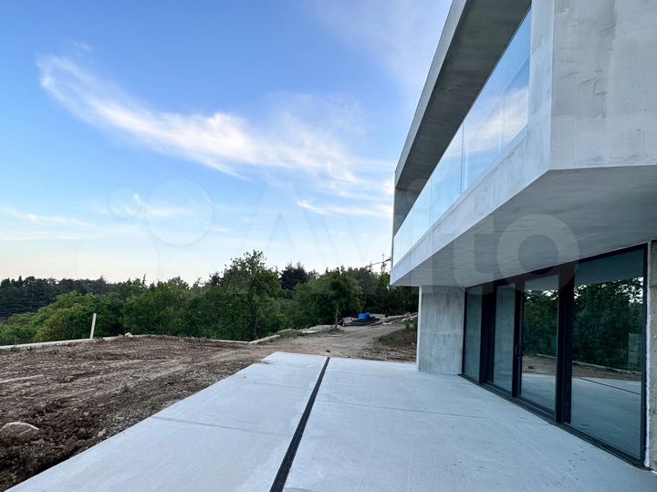 Дом 308 м² на участке 10 сот.