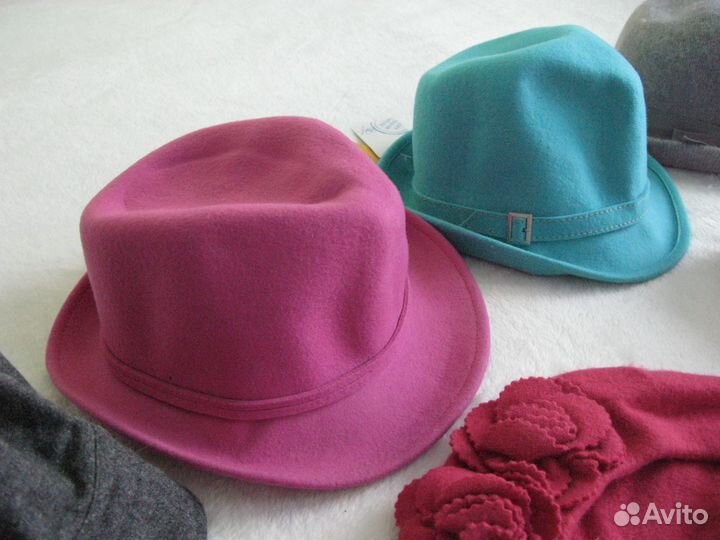 Шапки, шляпы женские. Новые. Оригинал
