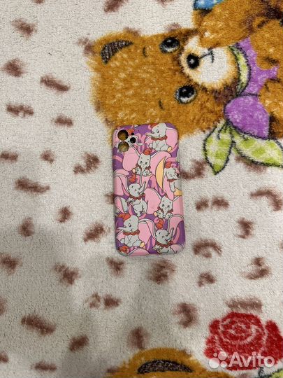 Чехол на iPhone 11 (слоники светятся в темноте)