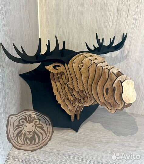 Деревянная голова оленя, лося, медведя, быка