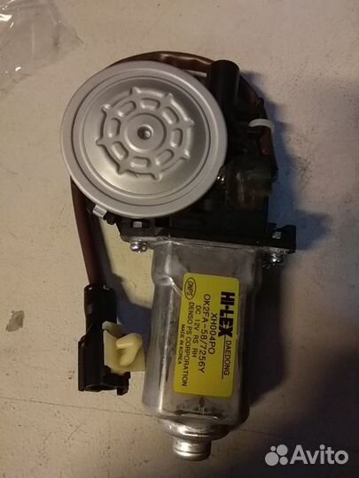 Мотор заднего правого стеклоподъемника KIA carens