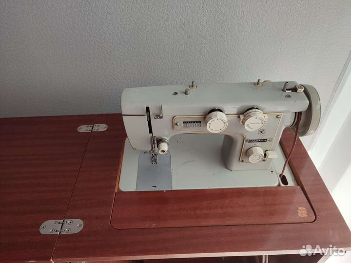 Швейная машинка подольск 142