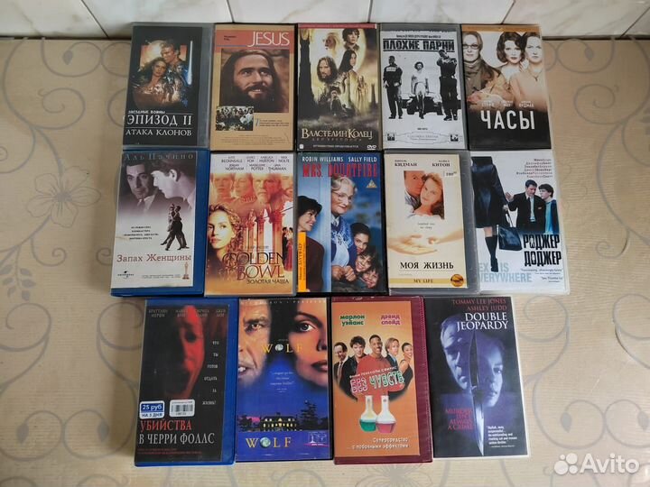 Подборка разных видеокассет в боксах / VHS