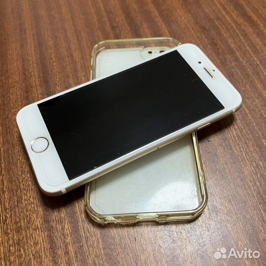 Телефон iPhone 6s