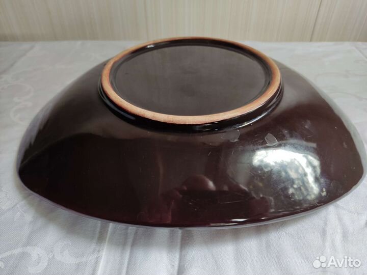 Посуда. Глубокая чашка. Блюдо