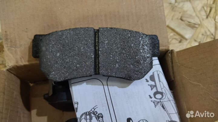 Задние тормозные колодки mando