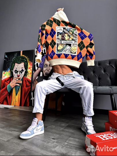 Свитер женский