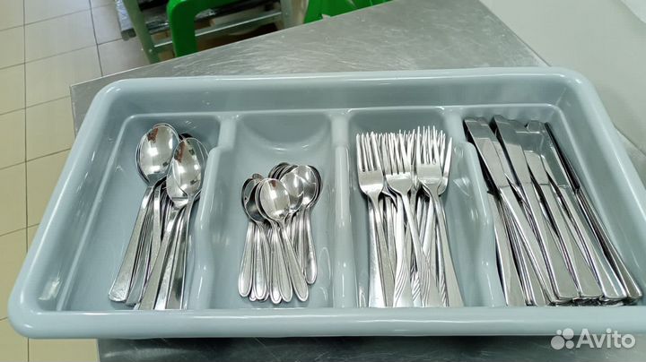 Набор столовых приборов