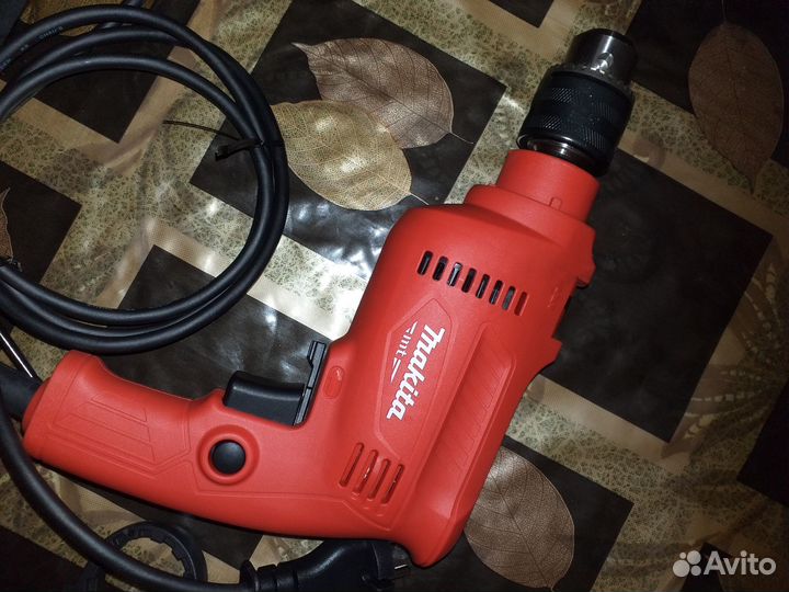 Makita Отличный подарок Дрель с ударом макита