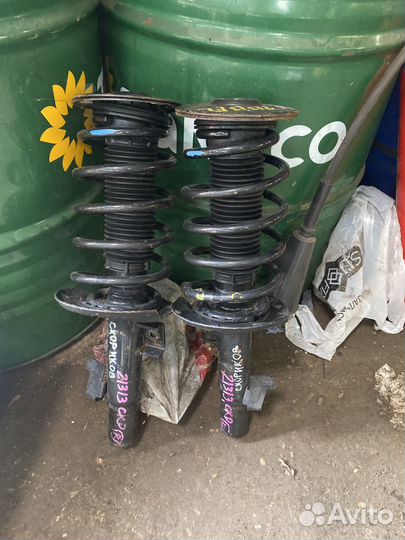 Амортизатор правый, левый s80