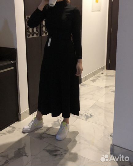 Женское черное платье H&M