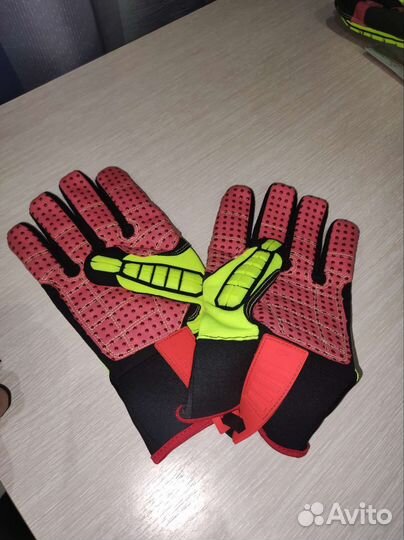 Перчатки противоударные