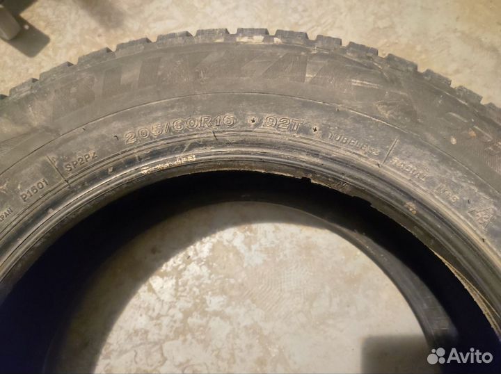 Bridgestone Blizzak Spike 3 205/60 R16