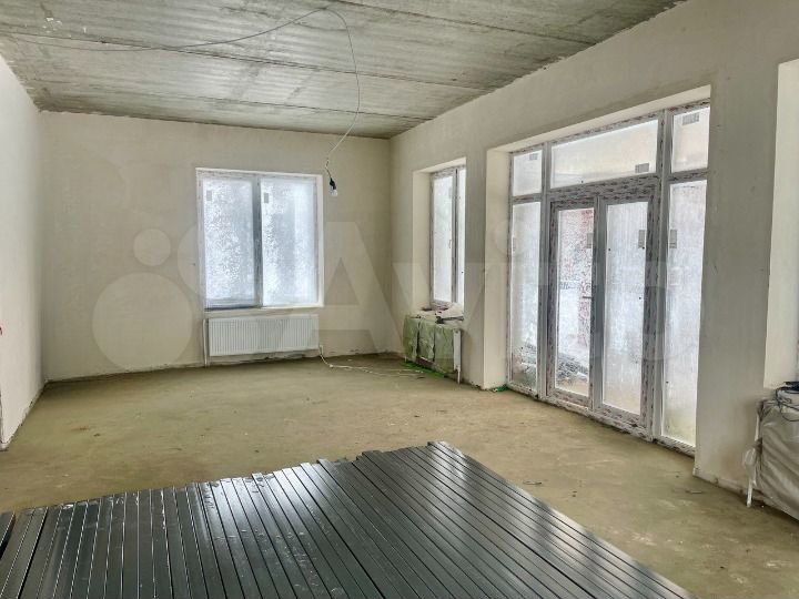 Коттедж 212,6 м² на участке 7,5 сот.