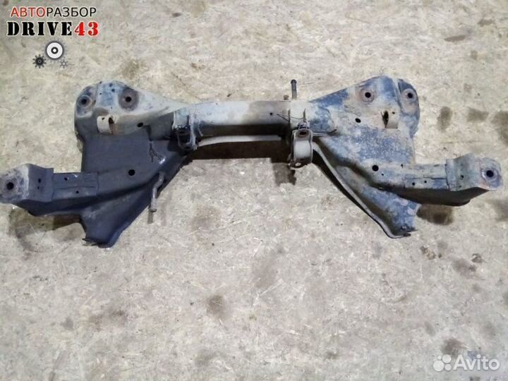 Подрамник Mitsubishi Carisma