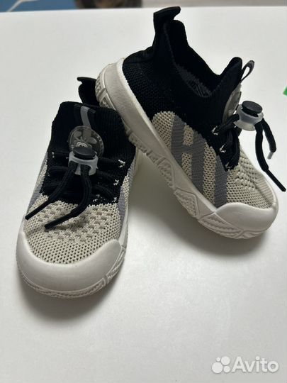 Кроссовки детские