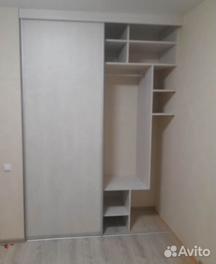 Шкаф купе встроенный для комнаты