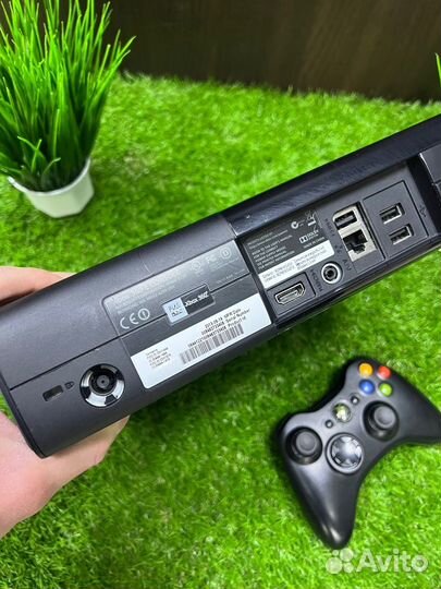 Xbox360e 250gb + 40 игр