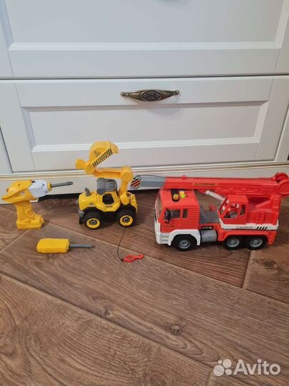 Экскаватор с шуруповертом