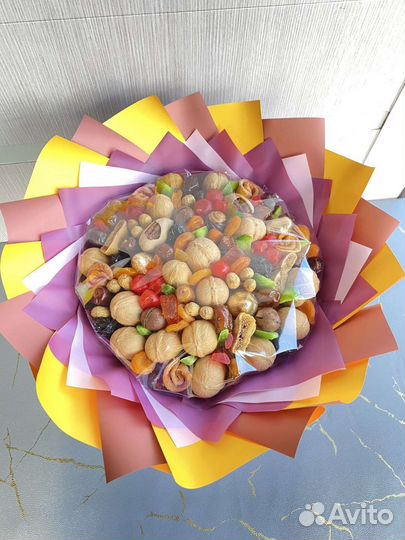 Съедобные букеты из сухофруктов, орехов, шоколада