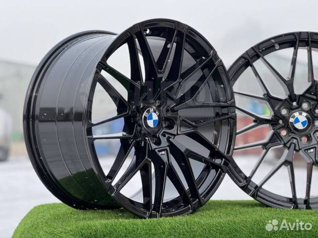 Диск литой разношир. Replica BMW 818M 5x112