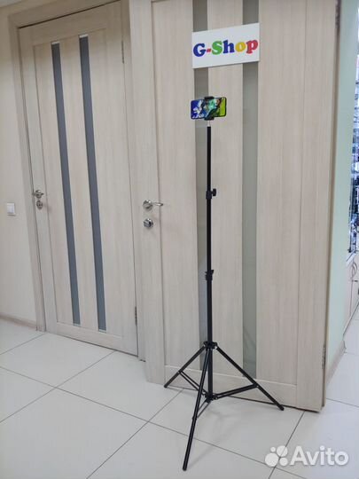 Стойка 2м с креплением для Смартфона