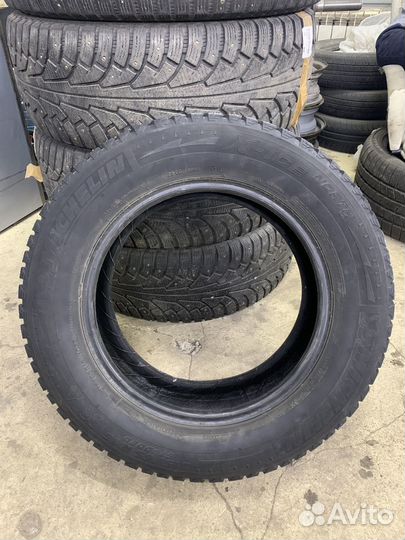 Michelin X-Ice North XIN2 215/65 R16 102T