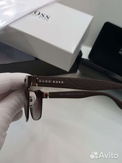 Солнцезащитные очки мужские Hugo Boss