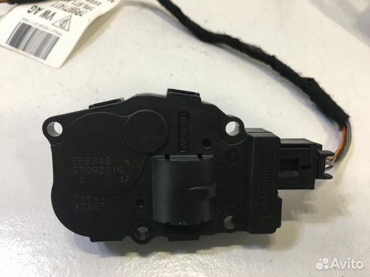 Сервопривод заслонок печки Porsche Cayenne 958