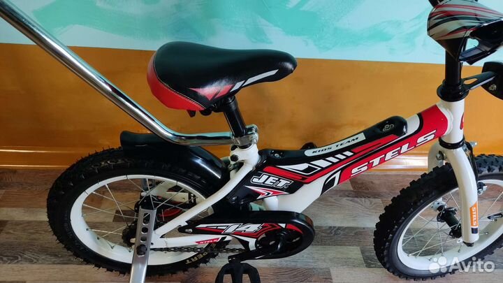 Детский велосипед Stels и самокат