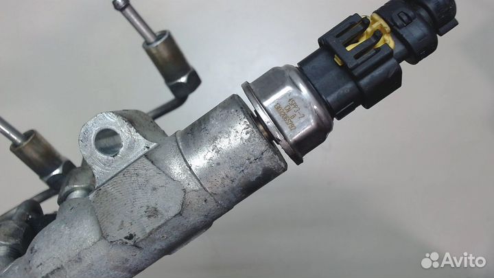 Рампа топливная Opel Astra J, 2013