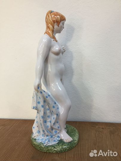 Ярославская майолика купальщица