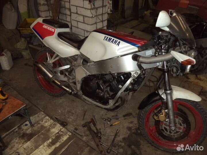 Yamaha FZR 600 рама